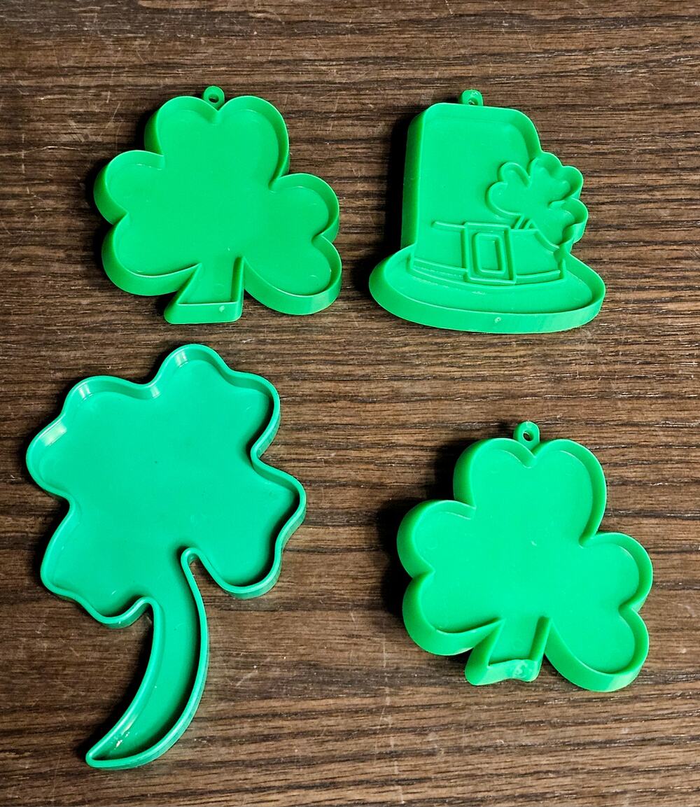 VTG St Patrick's Day Cookie Cutters 1970's Tupperware Hallmark Plastic Set of 4